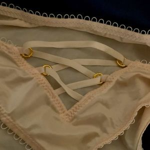 Victoria’s Secret Thong, NWT, size L